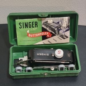 Vintage Singer Buttonholer 160506 With Original Case and 4 Templates Made In USA
